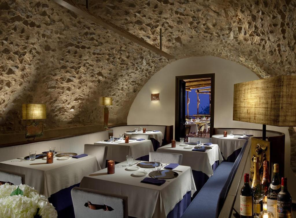 קונקה דיי מריני Monastero Santa Rosa Hotel & Spa מראה חיצוני תמונה